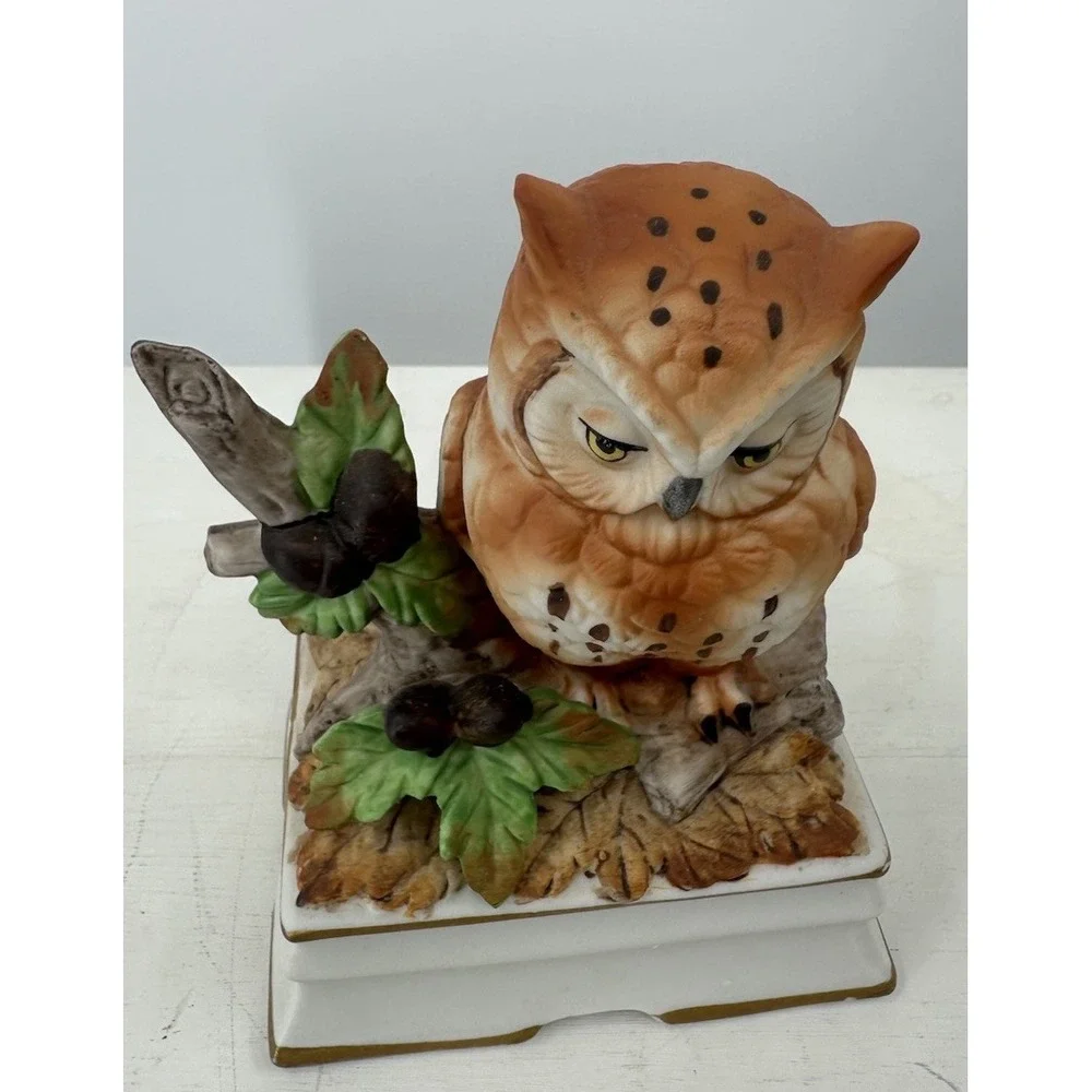 Vintage Music Box Owl On Branch Towle Fine Porcelain Plays Autumn Leaves